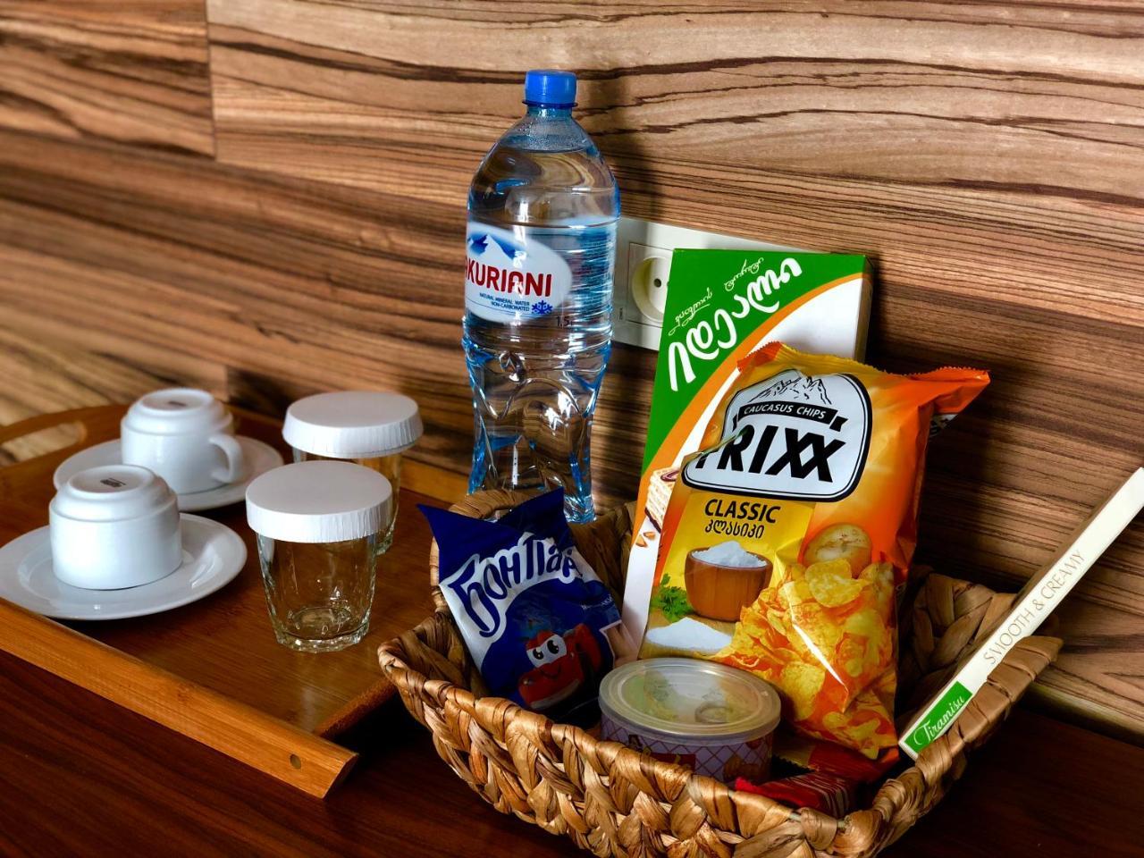 Tbili Hotel Tbilisi Eksteriør billede