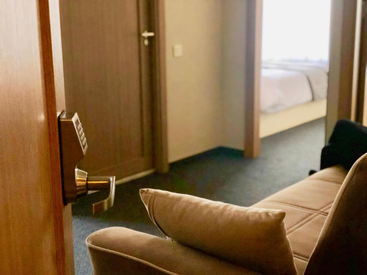 Tbili Hotel Tbilisi Værelse billede