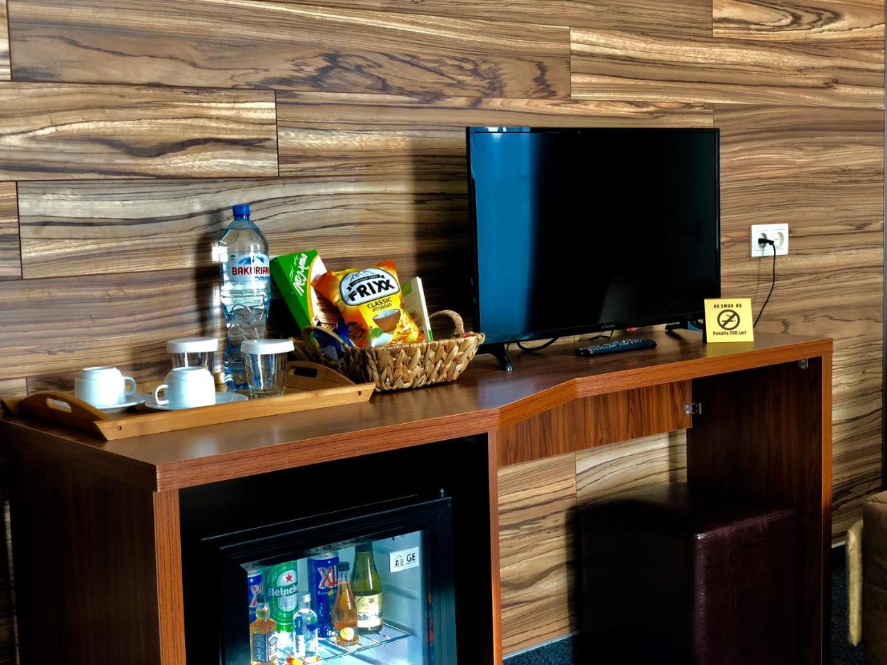 Tbili Hotel Tbilisi Eksteriør billede