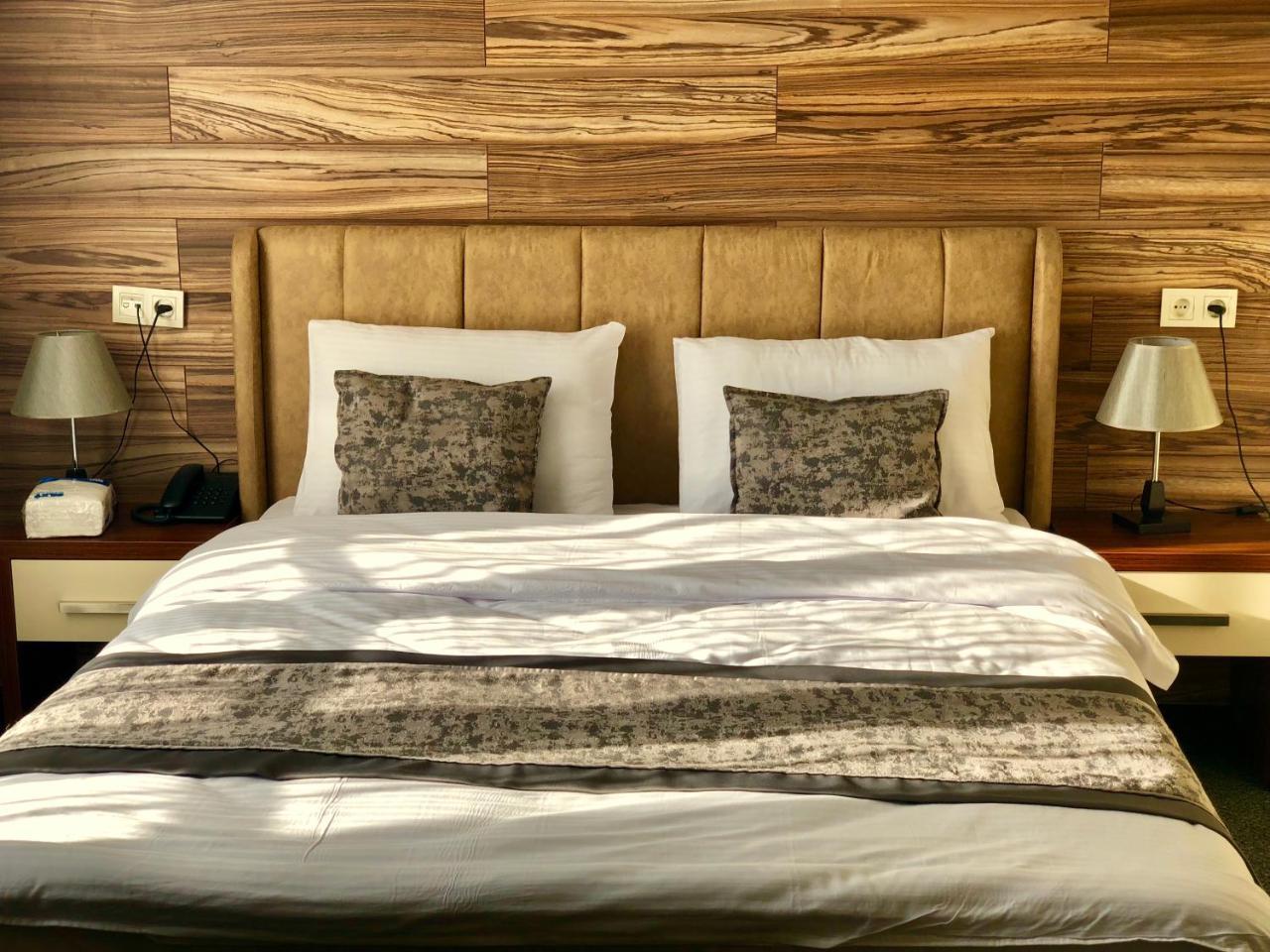 Tbili Hotel Tbilisi Værelse billede