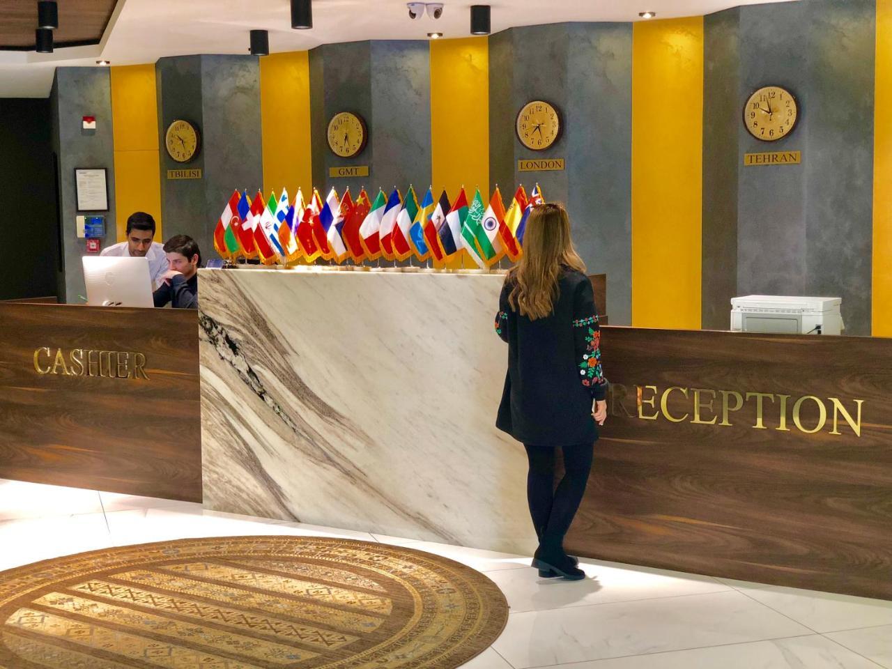 Tbili Hotel Tbilisi Eksteriør billede