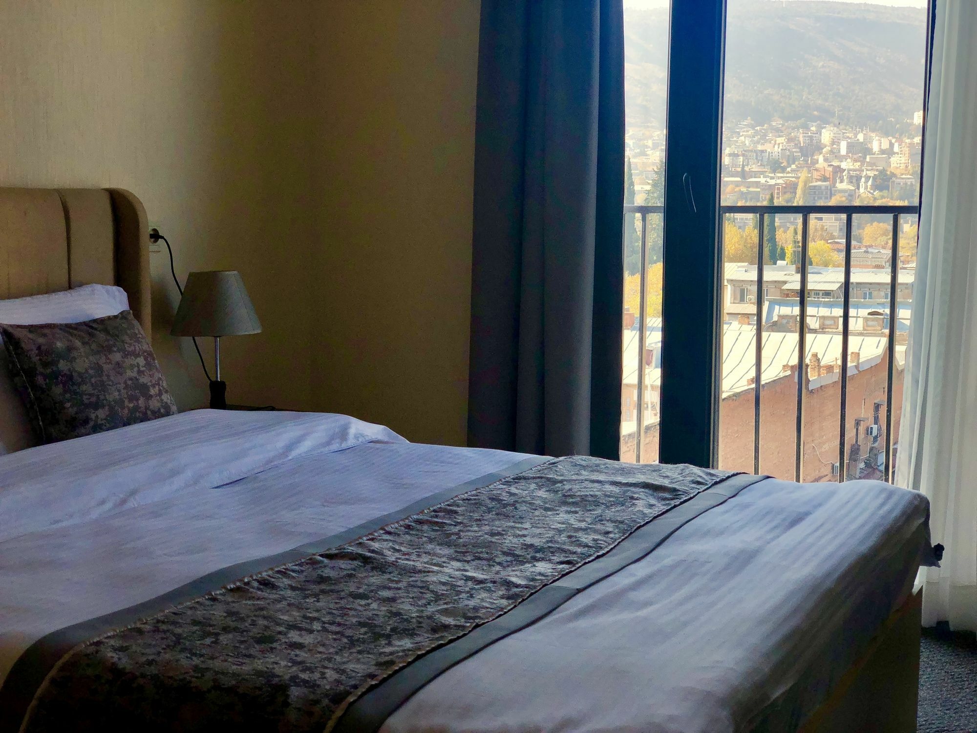 Tbili Hotel Tbilisi Eksteriør billede